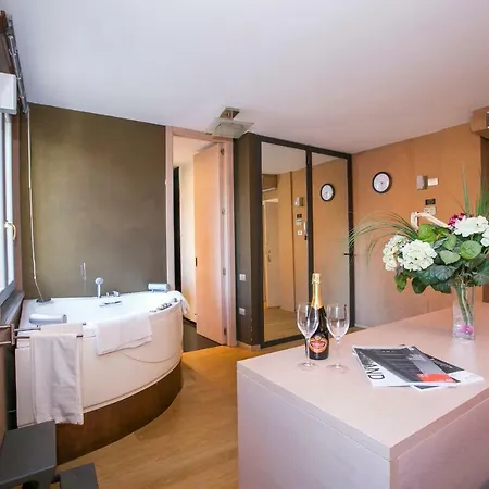 Della Fontana Penthouse アパート *