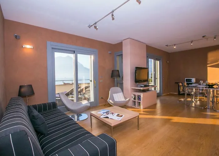 아파트 Della Fontana Penthouse