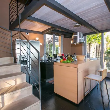 Della Fontana Penthouse Varenna